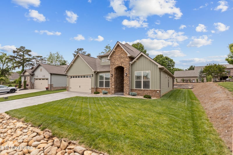 205 Chogi Ln, Loudon, TN 37774