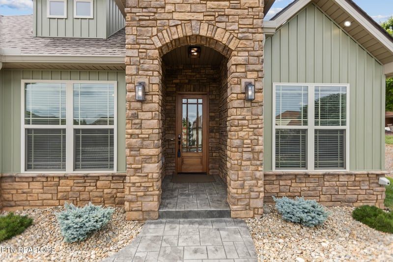 205 Chogi Ln, Loudon, TN 37774