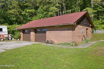 205 County Road 67, Riceville, TN 37370
