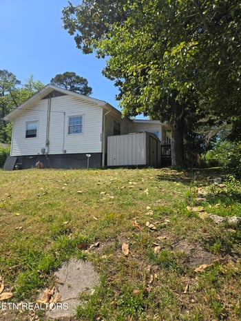 205 E Tennessee Ave, Oak Ridge, TN 37830
