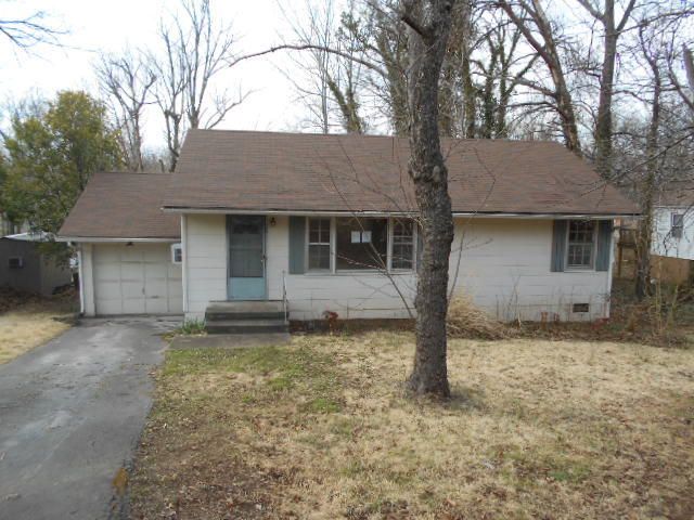 205 E Young High Pike, Knoxville, TN 37920