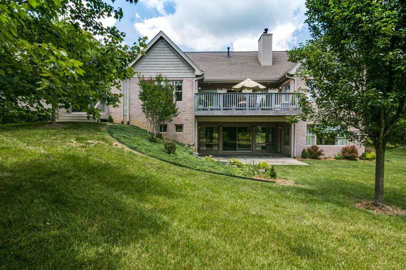 205 Forest Hill Dr, Crossville, TN 38558
