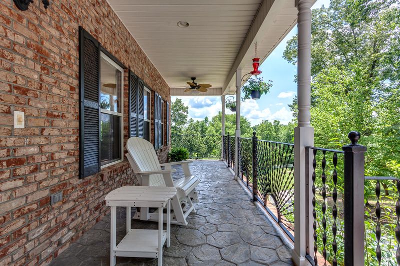 205 Howard Rd, Loudon, TN 37774