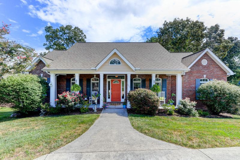 205 Masthead Dr, Clinton, TN 37716