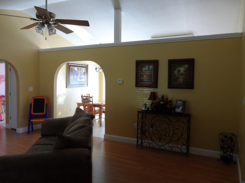 205 Mountain View Dr, Vonore, TN 37885