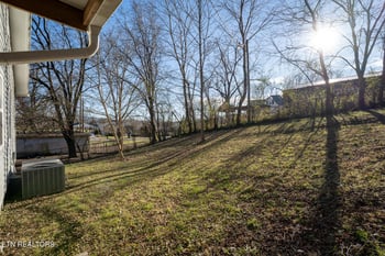 205 N 12th St, Lafollette, TN 37766