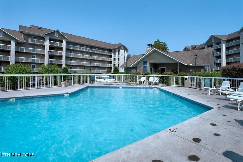 205 Ogle Dr #422, Pigeon Forge, TN 37863