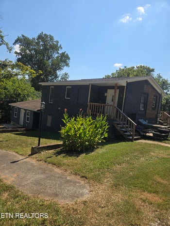 205 Tennessee St, Harriman, TN 37748