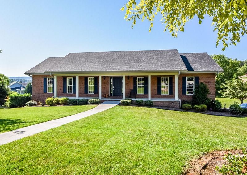 205 Tooweka Tc, Loudon, TN 37774