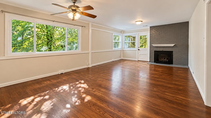 205 W Fairview Rd, Oak Ridge, TN 37830