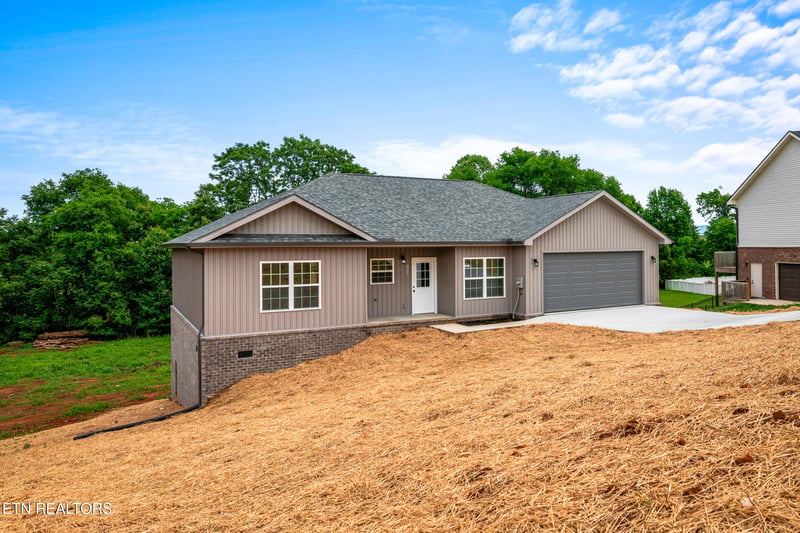 2050 Kings View Loop, Seymour, TN 37865