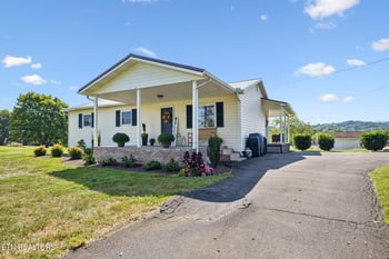 2055 Boyds Creek Hwy, Sevierville, TN 37876