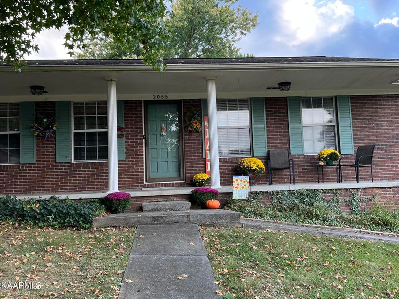 2055 Seven Oaks Dr, Morristown, TN 37814