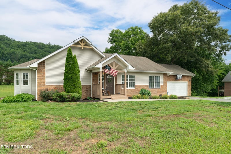 2059 Creswell Rd, Seymour, TN 37865