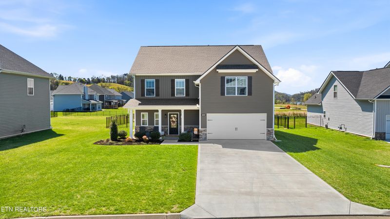 2059 Farm Blvd, Sevierville, TN 37876