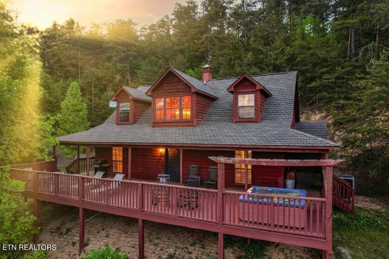 2059 Wicks Way, Sevierville, TN 37876