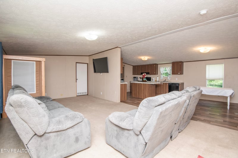 206 Bennett St, Sweetwater, TN 37874