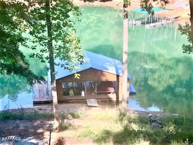 206 Cedar Ridge Way, Lafollette, TN 37766