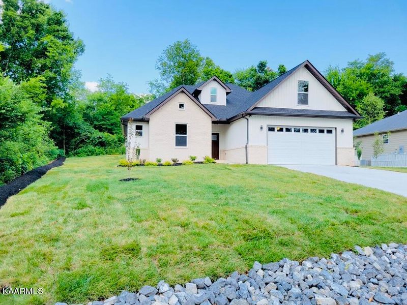 206 Chatuga Way, Loudon, TN 37774
