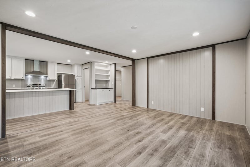 206 Cumberland View Rd, Rocky Top, TN 37769