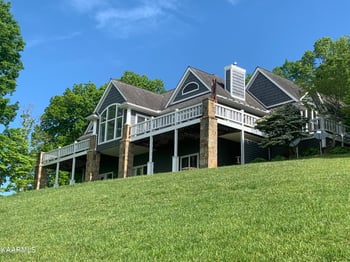 206 Deer Ridge Ln, Lafollette, TN 37766