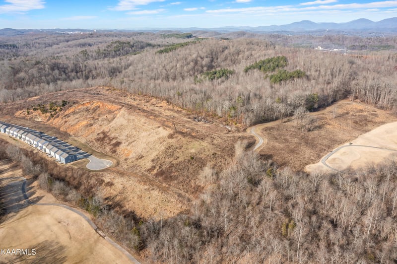 206 Edgemoore Rd, Oak Ridge, TN 37830