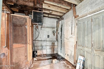 206 Ferry St, Loudon, TN 37774
