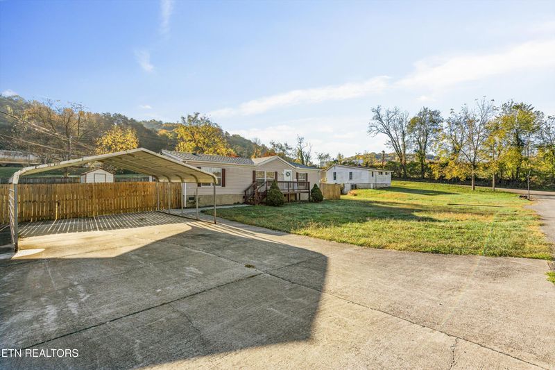 206 Harris St, Clinton, TN 37716
