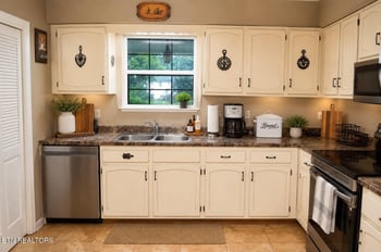 206 Heuer St, Sweetwater, TN 37874