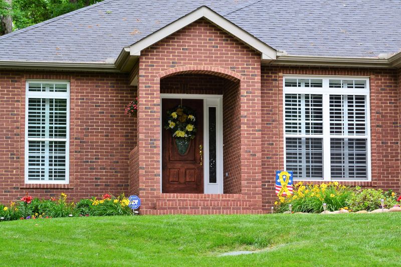 206 Inata Ln, Loudon, TN 37774