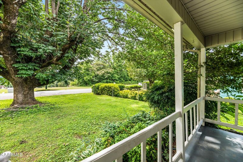 206 Kenneth St, Athens, TN 37303