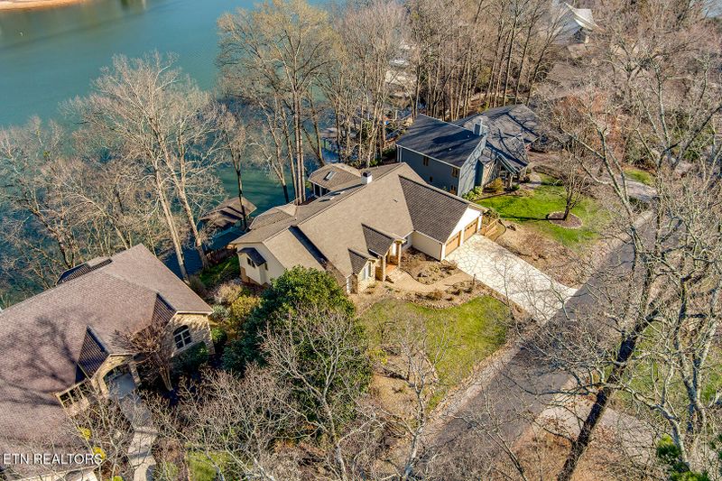 206 Kiyuga Ln, Loudon, TN 37774