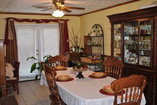 206 Marcia Dr, Clinton, TN 37716