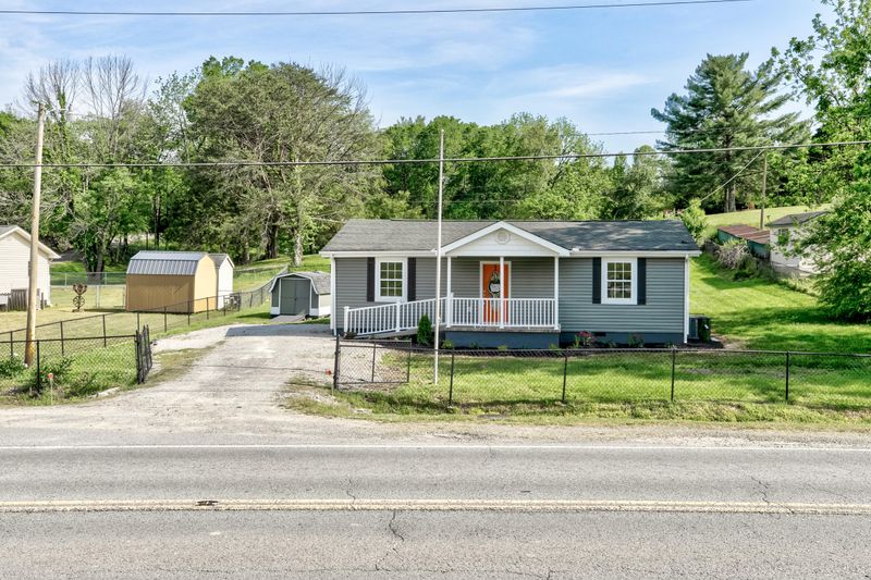 206 Old Middlesboro Hwy, Lafollette, TN 37766
