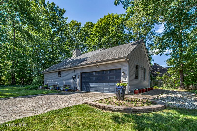 206 Oohleeno Tc, Loudon, TN 37774
