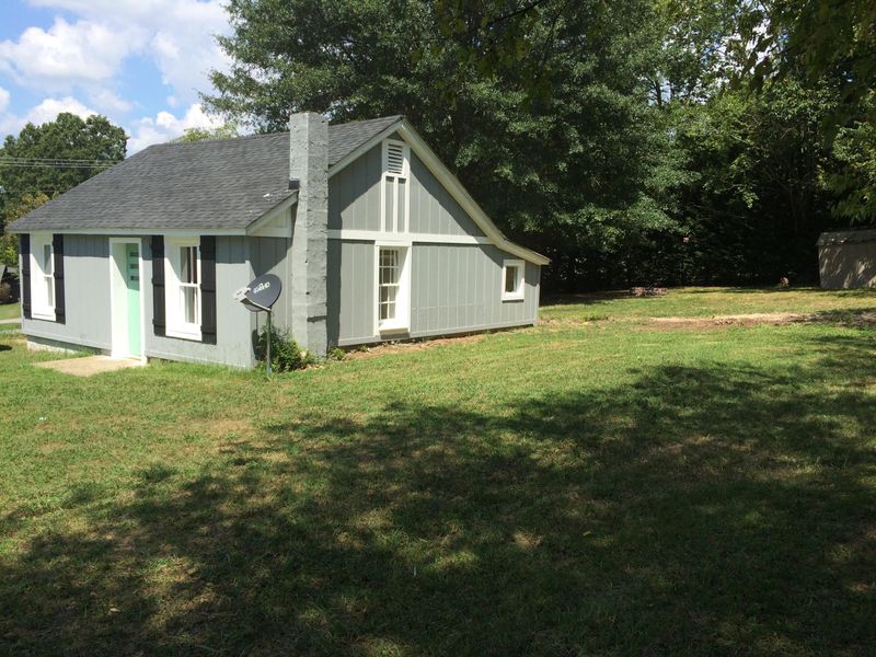 206 Pinecrest Cir, Maryville, TN 37803
