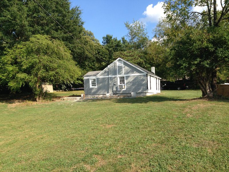 206 Pinecrest Cir, Maryville, TN 37803