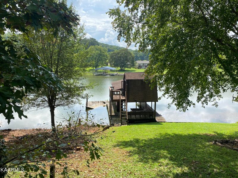 206 Ross Estates Rd, Kingston, TN 37763