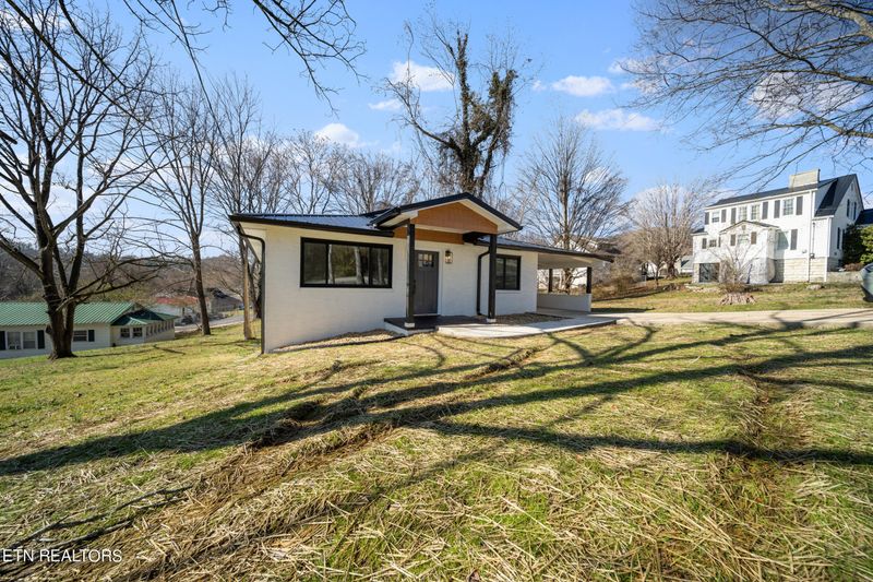206 S 6th St, Lafollette, TN 37766