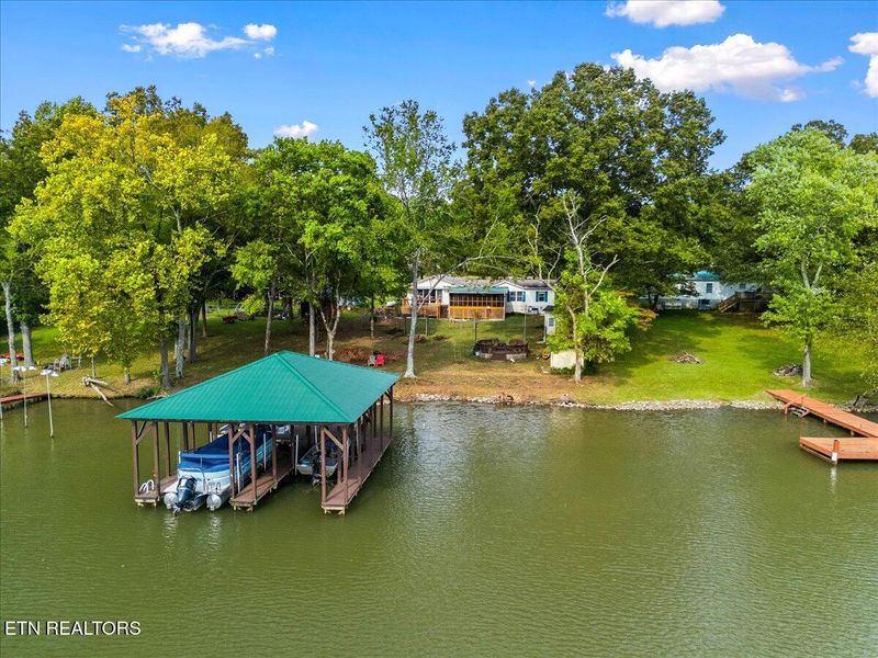 206 Willow Dr, Kingston, TN 37763