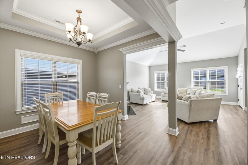 206 Zion Cove Ln, Englewood, TN 37329