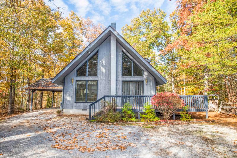 2060 Ridgecrest Loop Ln, Sevierville, TN 37876