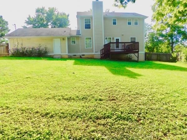 2061 Bishops Bridge Rd, Knoxville, TN 37922