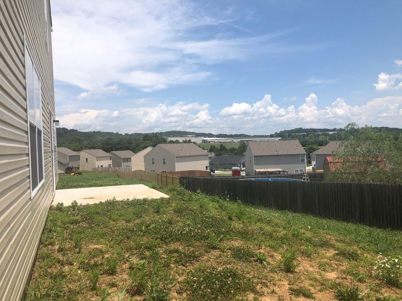 2062 Bluebonnet Dr, Mascot, TN 37806