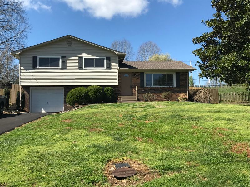 2063 Cedar Ln, Kingston, TN 37763