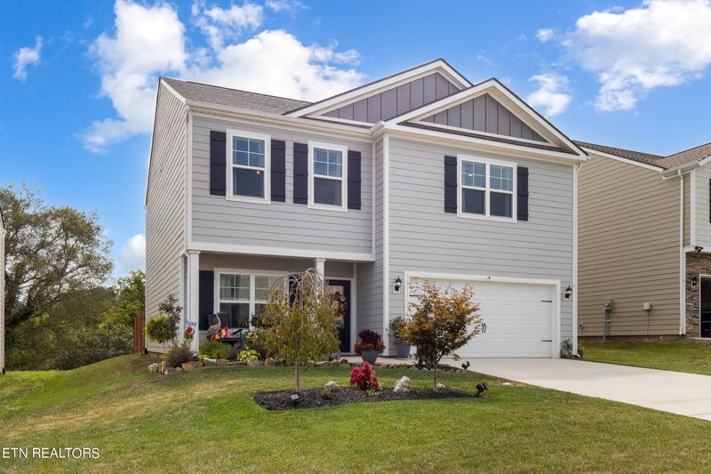2063 Hampton Place Cir, Loudon, TN 37774