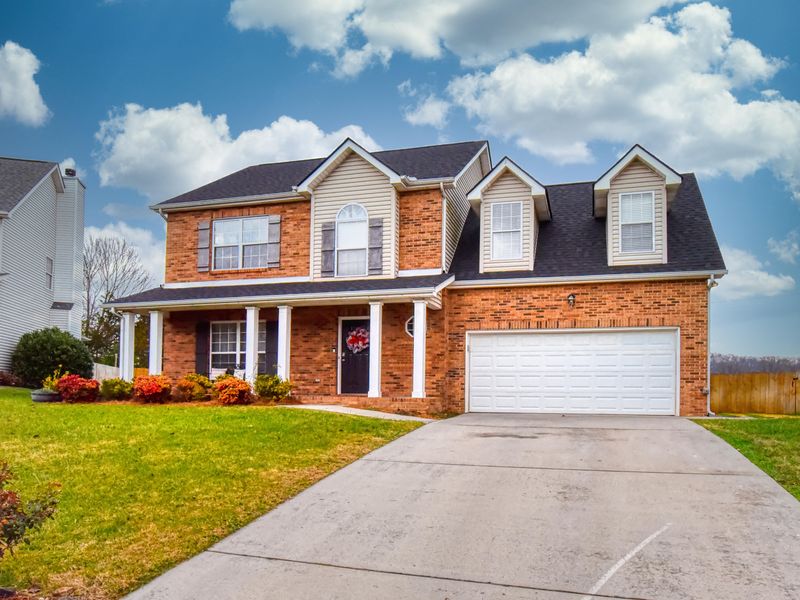 2064 Eliza Glynne Ln, Knoxville, TN 37931