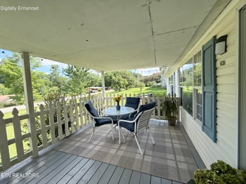 207 4th St, Corryton, TN 37721