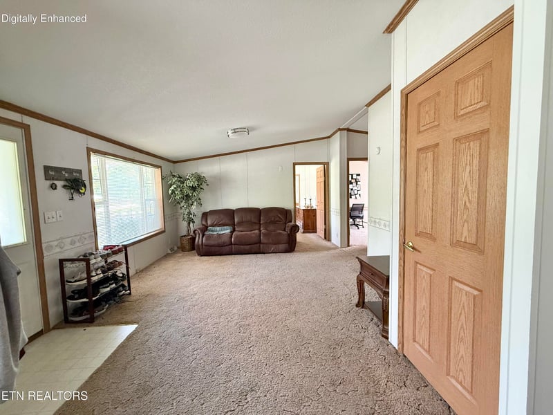 207 4th St, Corryton, TN 37721