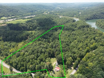 207 Blackburn Ln, Lenoir City, TN 37771